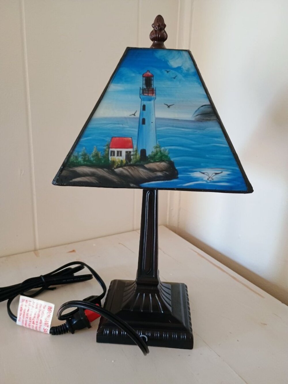 Vintage 90s Stained glass style lighthouse table lamp coastal nautical decor bra